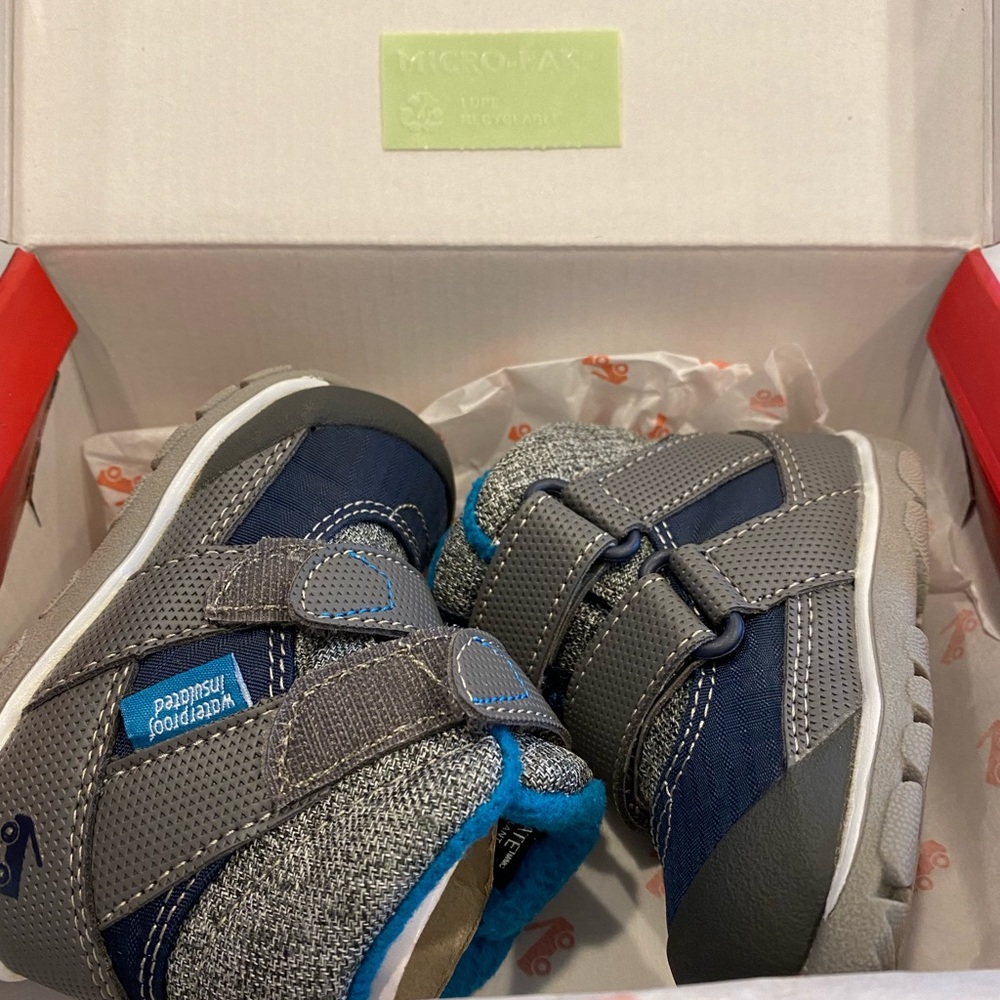 See Kai Run Atlas Winter Boots, size 4
